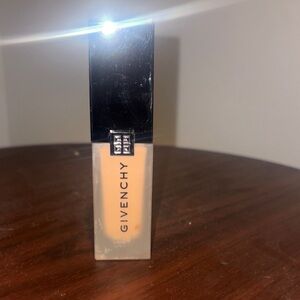 Givenchy Tan Concealer